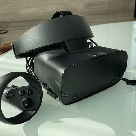 Oculus Rift S, PC-Powered VR Gaming Headset - Windows. - Picture 1 of 10